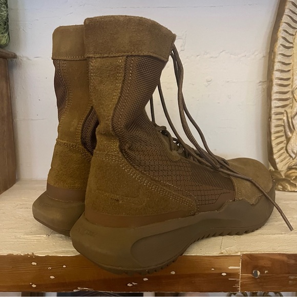 NEW Nike SFB B1 Tactical Military Boots DD0007-900 Size 6 Coyote Brown - Picture 2 of 8